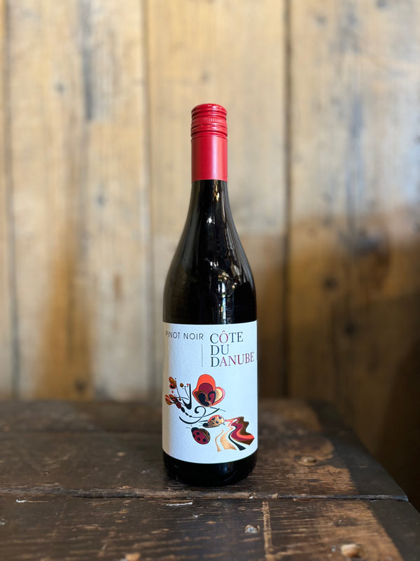 Chateau Burgozone Cote du Danube Pinot Noir